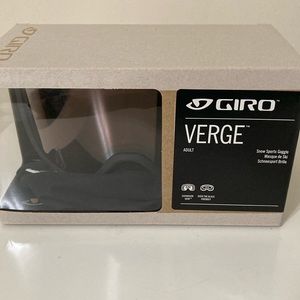 NWT Giro ski/snowboard googles adult size low light lens